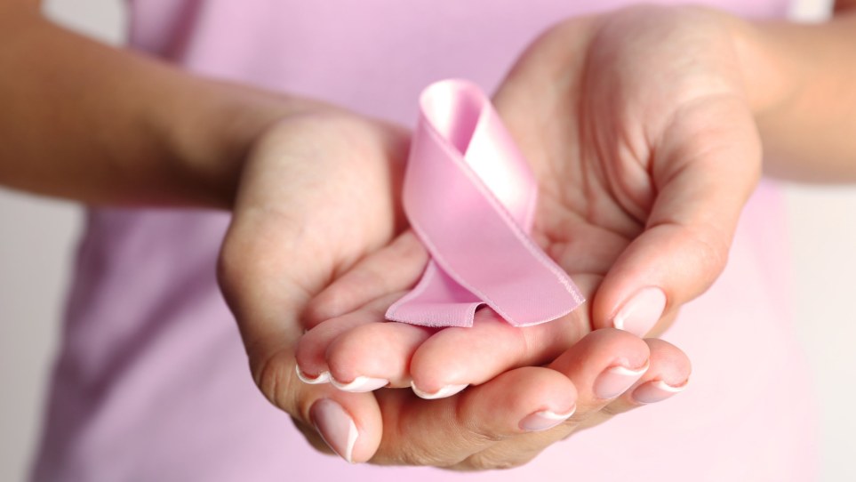 سرطان پستان: علائم، تشخیص و مراحل درمان